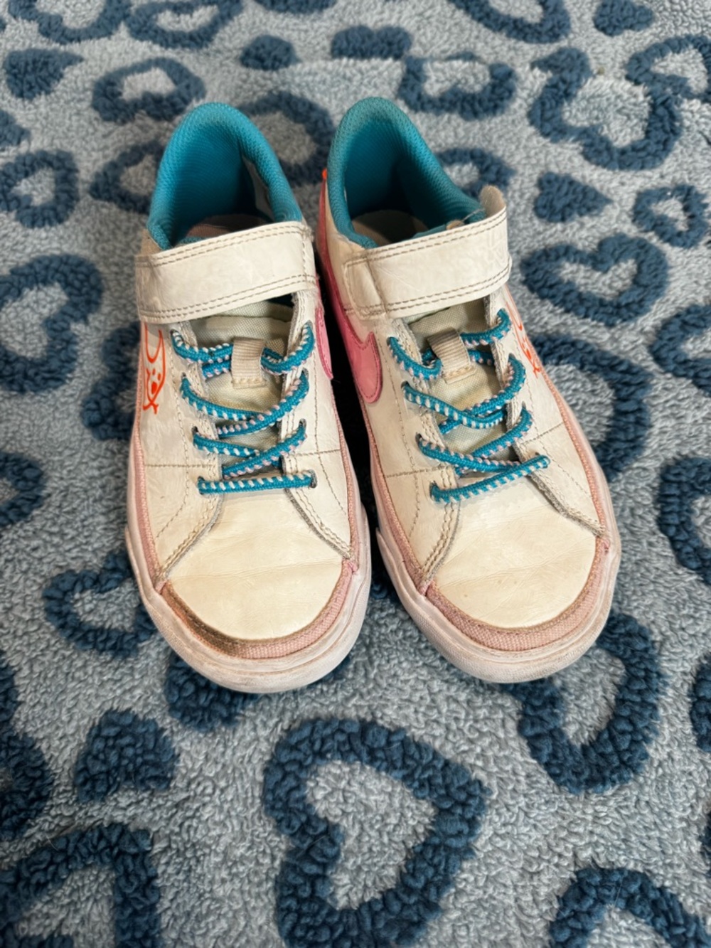 New Kids Nike Court Legacy Low size 13 GUC